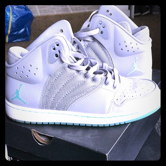 Men’s Air Jordon size 8.5 - Picture 1 of 3